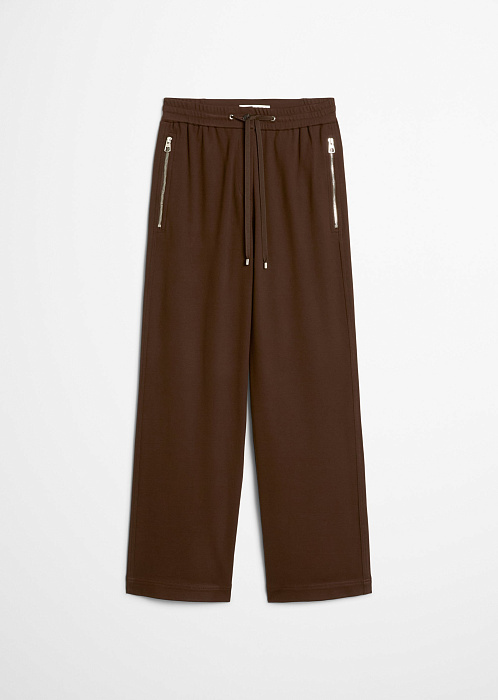 Коричневый