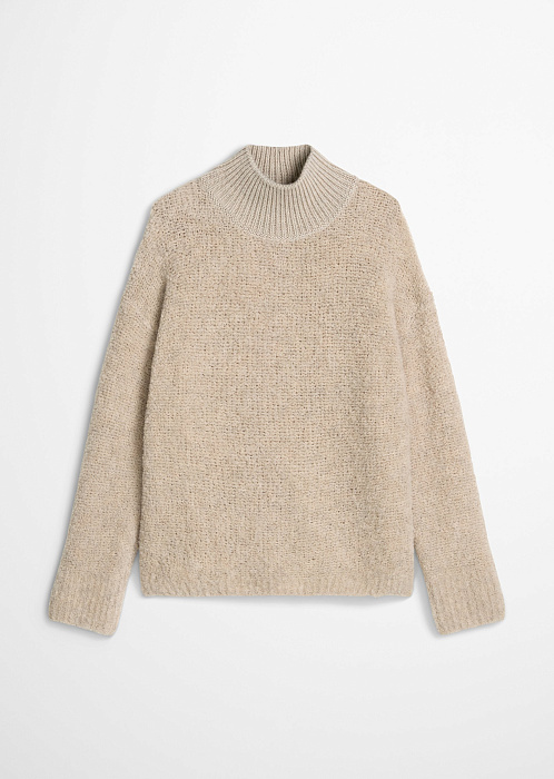 Светло-бежевый