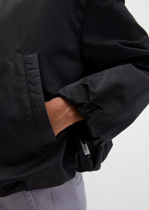 Бомбер из переработанного полиэстера