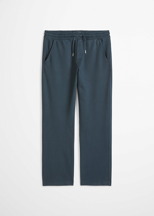 Темно-синий