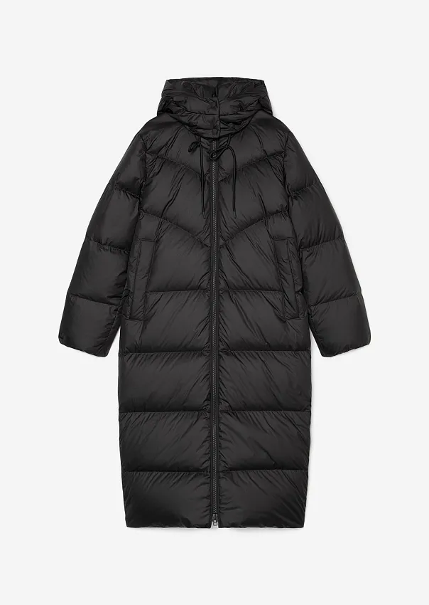 Стеганый пуховик с капюшоном