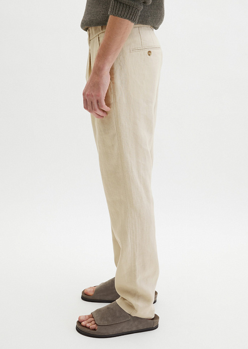 Чиносы изо льна