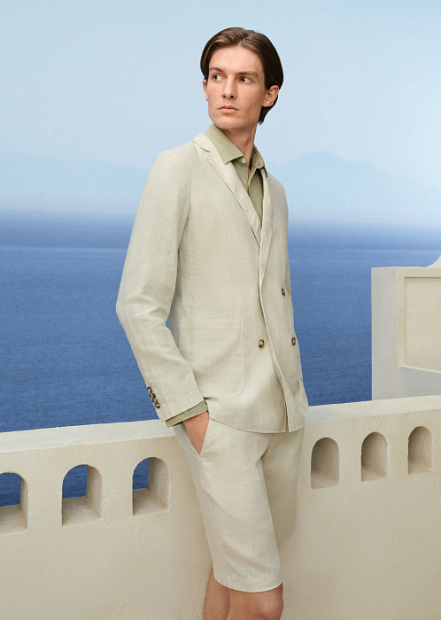 Светло-зеленый