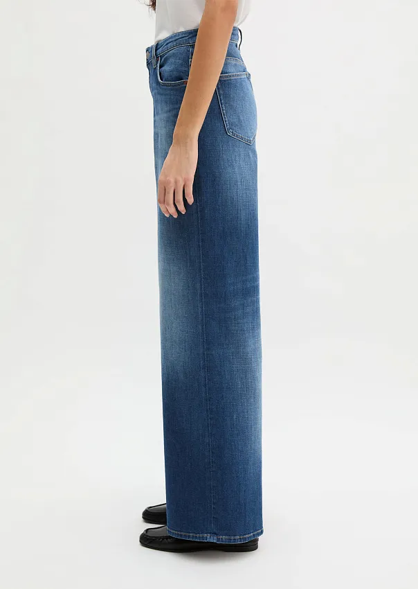 Джинсы широкие