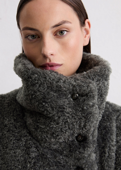 Куртка из искусственного меха