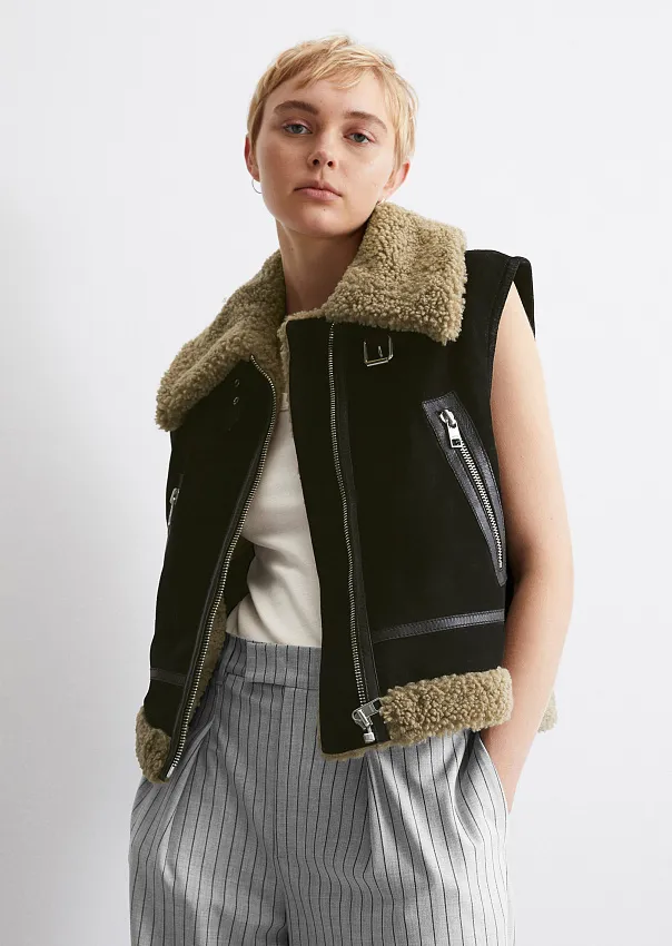 Жилет из натуральной замши