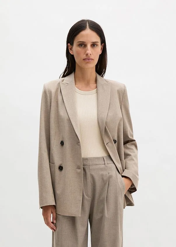 Пиджак двубортный из тонкой шерсти
