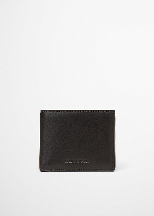 Темно-коричневый