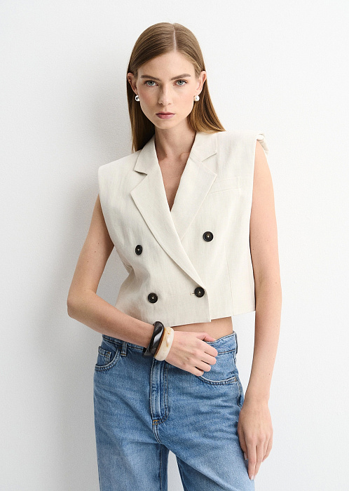 Светло-бежевый