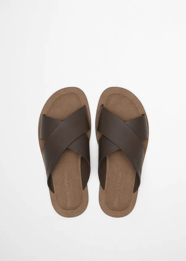 Шлепанцы из натуральной кожи