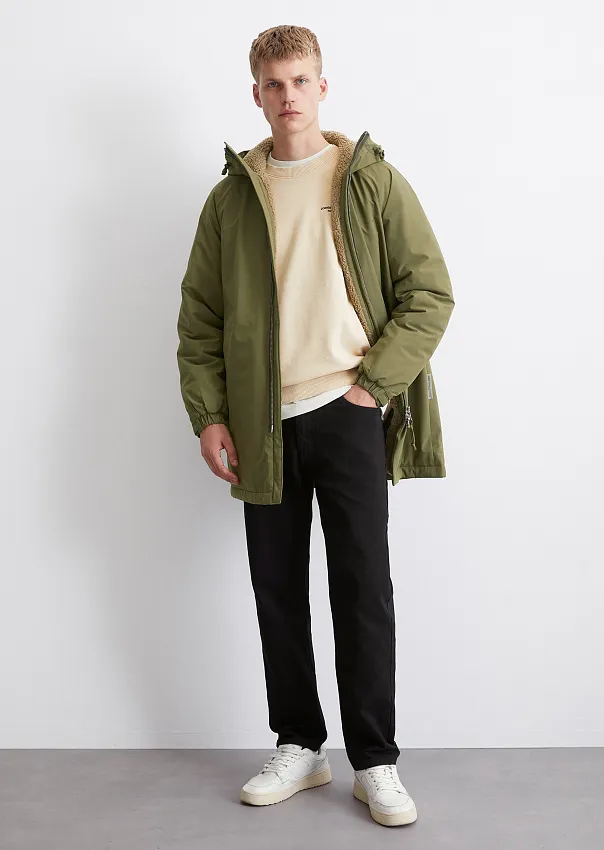 Парка с капюшоном