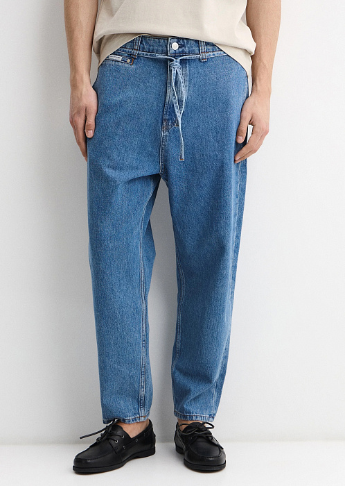 Джинсы зауженные из волокон листьев ананаса