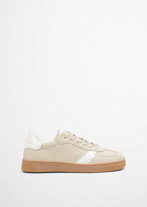 Светло-бежевый