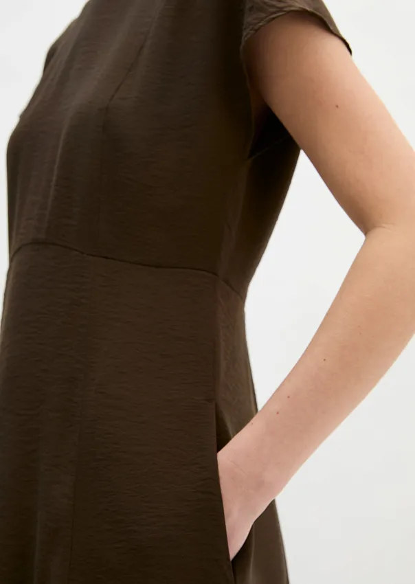 Платье из смесовой вискозы
