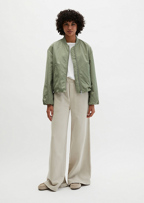 Бомбер из переработанного полиэстера