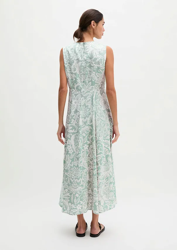 Платье из вискозы