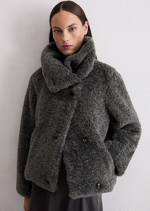 Куртка из искусственного меха