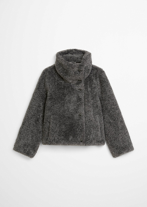 Куртка из искусственного меха