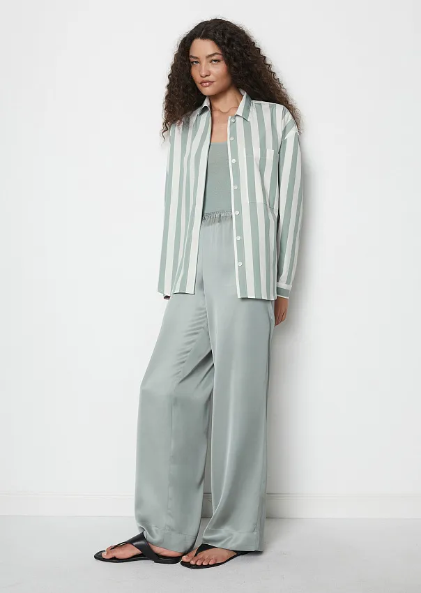 Рубашка из эластичного поплина