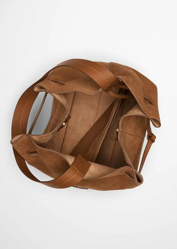 Сумка-хобо из натуральной замши