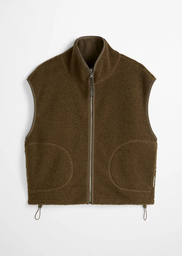 Жилет из искусственного меха тедди