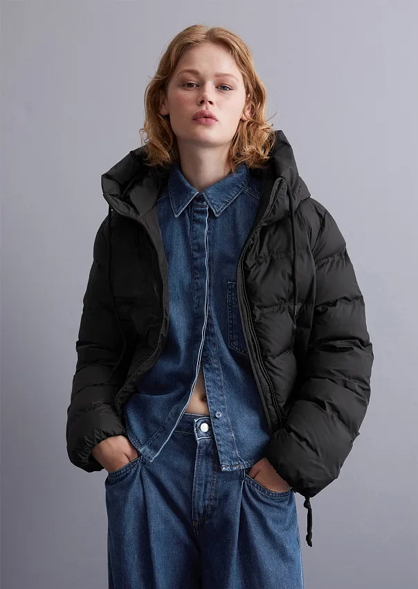 Куртка из переработанных материалов