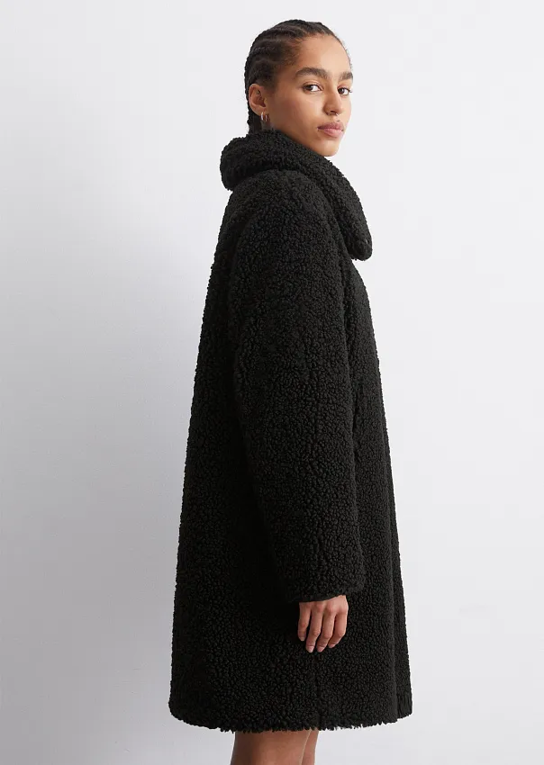 Шуба из искусственного меха