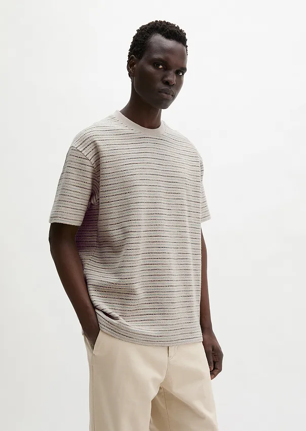 Футболка из фактурного джерси