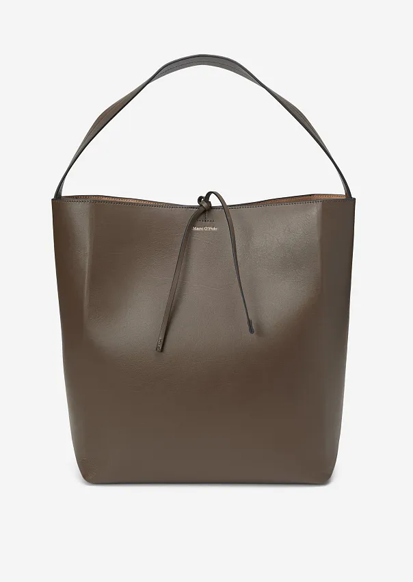 Сумка хобо из натуральной кожи