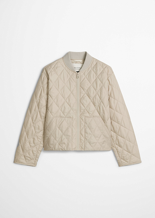 Светло-бежевый