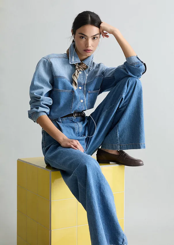 Рубашка джинсовая из волокон листьев ананаса
