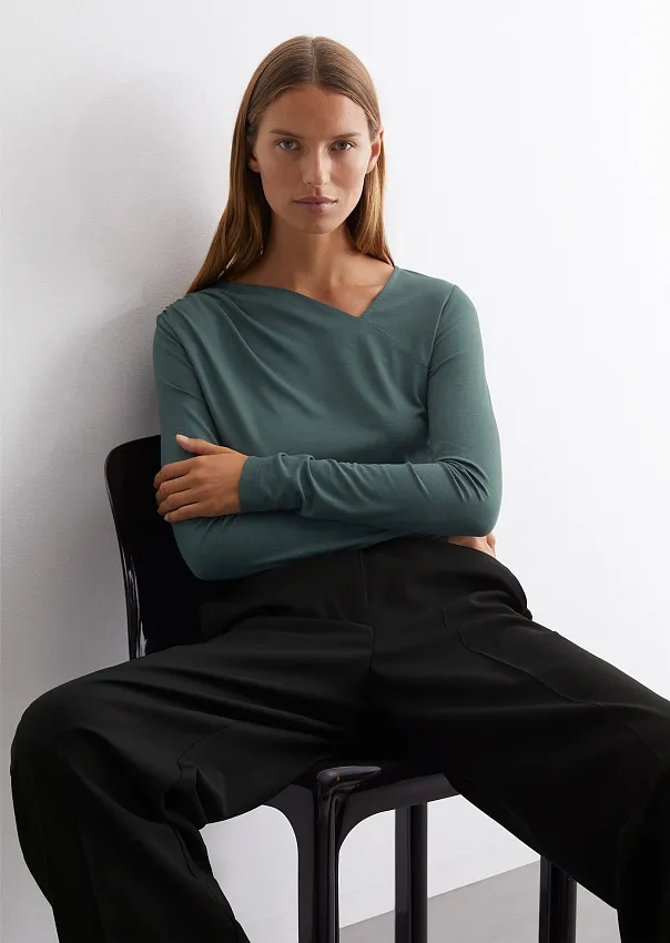 Лонгслив из смесовой вискозы