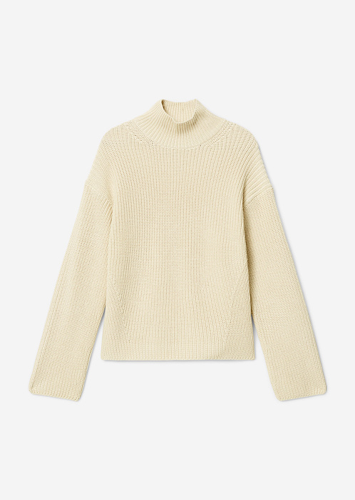 Светло-бежевый