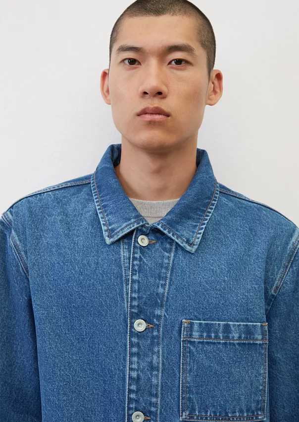 Джинсовая куртка свободного кроя