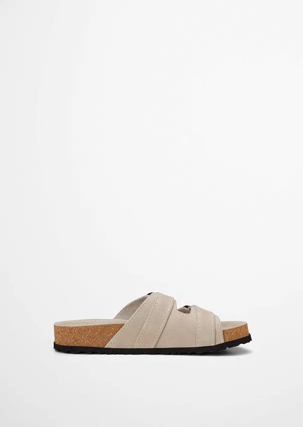 Шлепанцы из натуральной замши