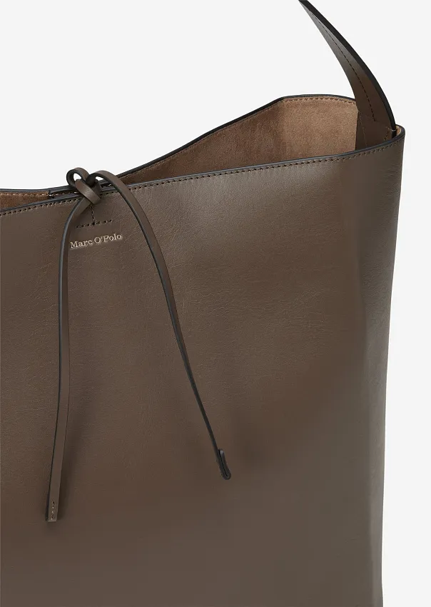 Сумка хобо из натуральной кожи