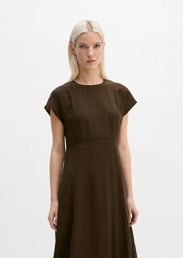 Платье из смесовой вискозы
