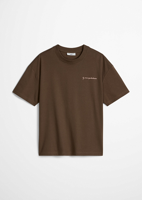 Коричневый