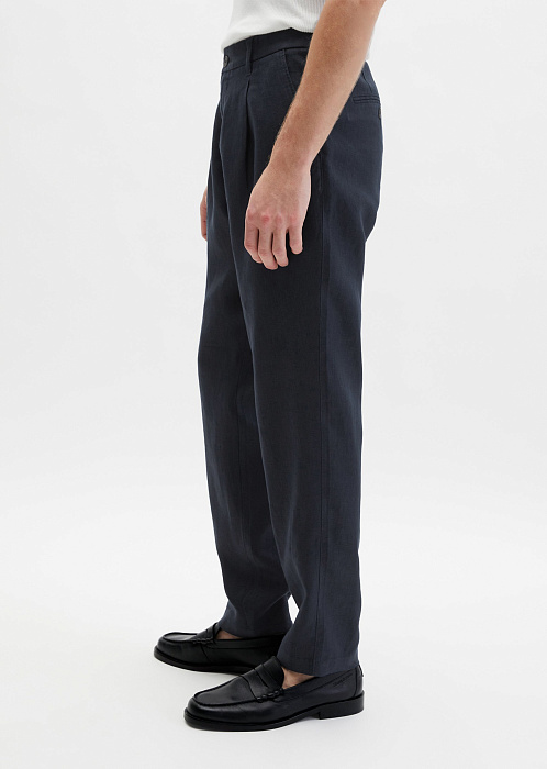 Чиносы изо льна