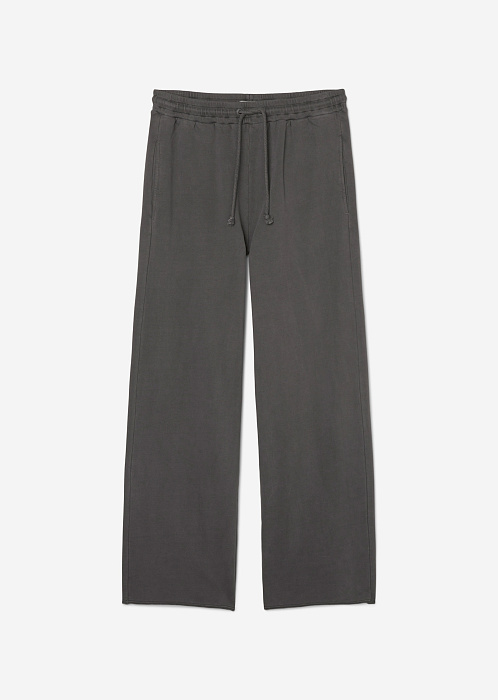 Темно-коричневый