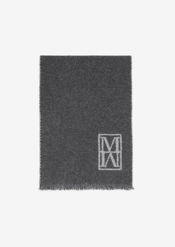 Жаккардовый шарф из смесовой шерсти