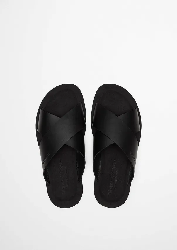 Шлепанцы из натуральной кожи