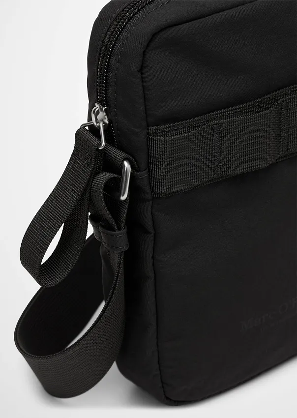 Сумка через плечо из переработанного полиамида