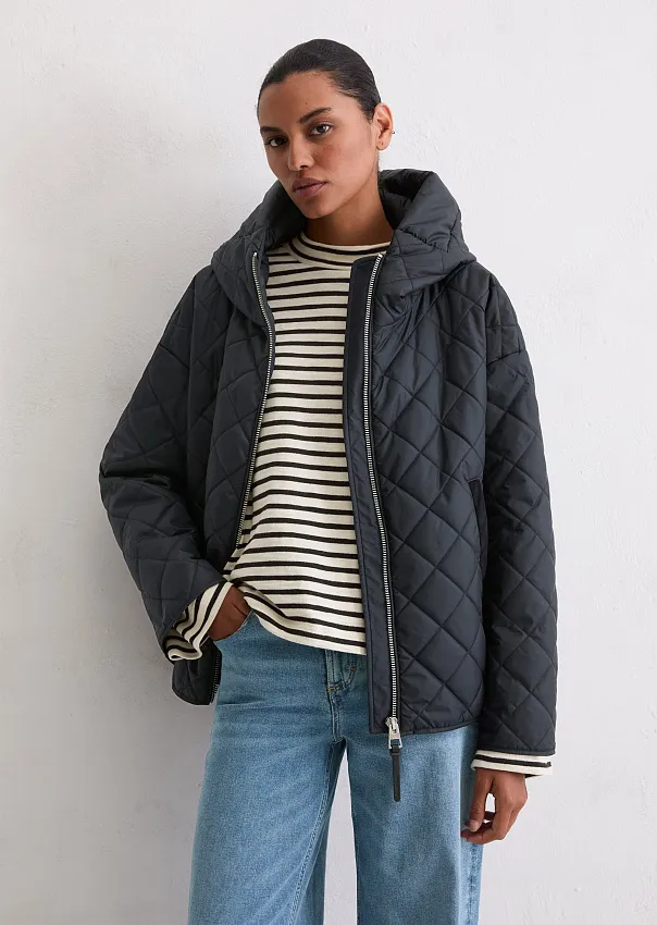 Куртка стеганая из переработанного полиэстера
