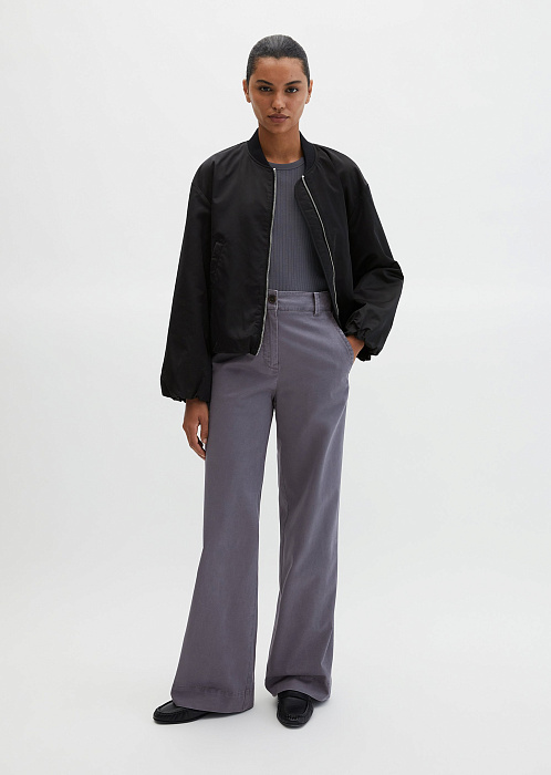 Бомбер из переработанного полиэстера