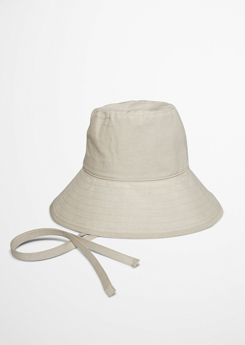 Светло-бежевый