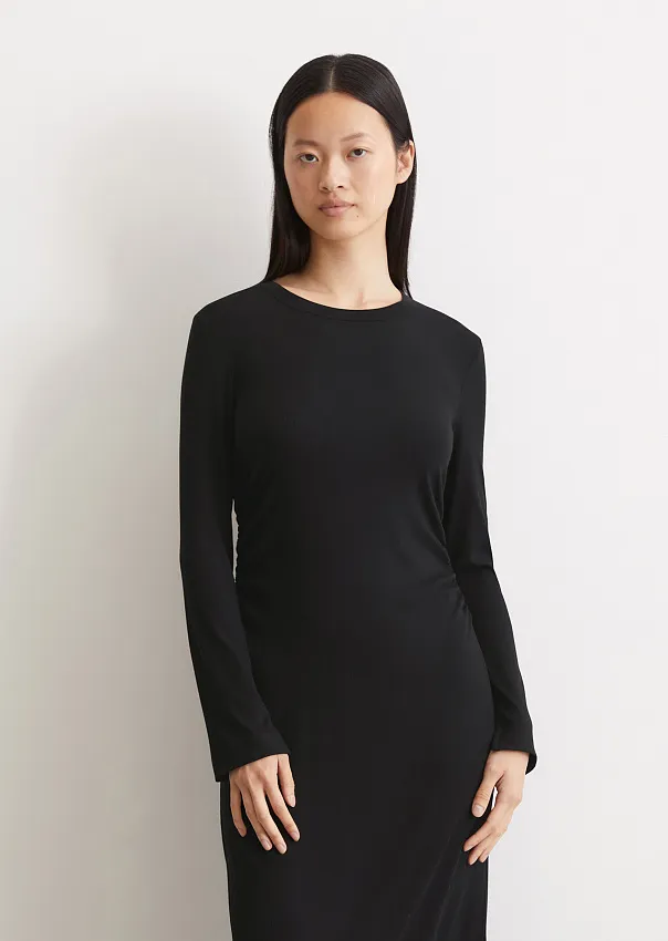 Трикотажное платье из модала