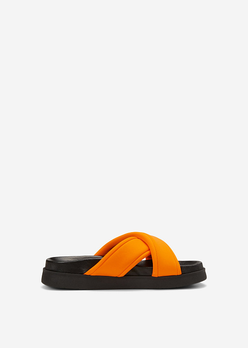 Шлепанцы из козьей кожи с мягкими ремешками из лайкры