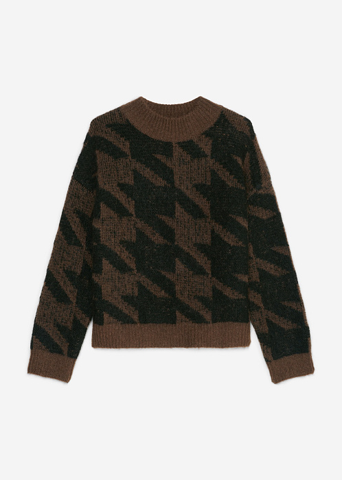 Темно-коричневый