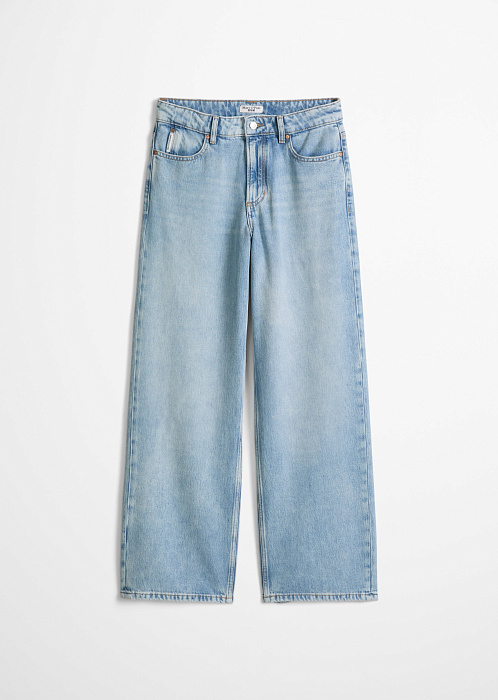 Светло-голубой